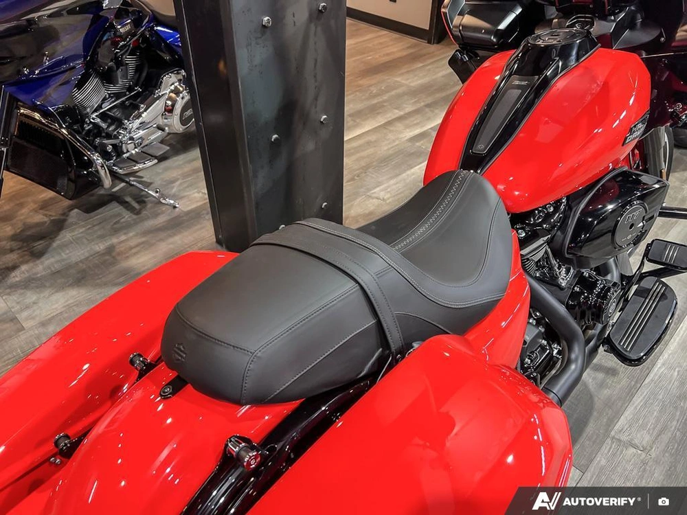 2026 Harley-davidson Road Glide alt