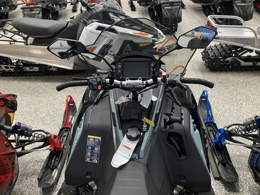 2026 Polaris 850 Titan Adventure Ultimate 155 1.5" alt