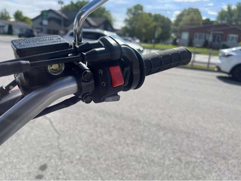 Yamaha Xt 250 2024 alt