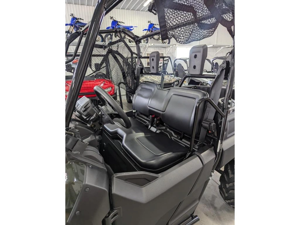 2025 Honda Pioneer 700 alt