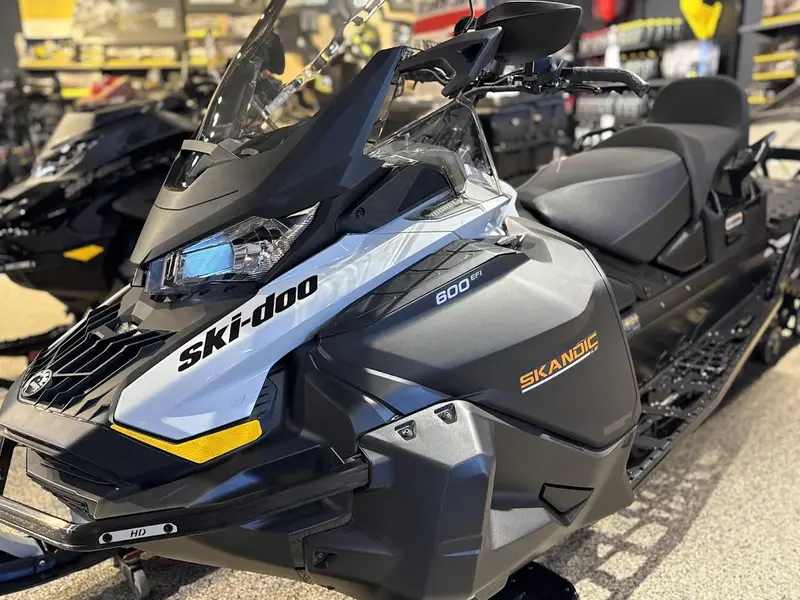 2026 Ski-Doo SKANDIC LE 20" 600 EFI