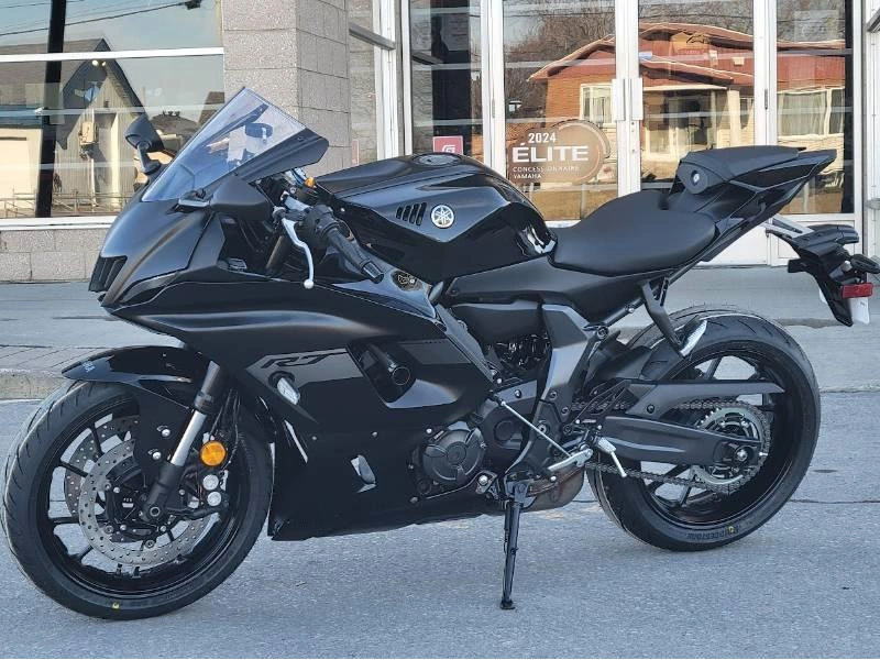 Yamaha Yzf-r7 2025 alt