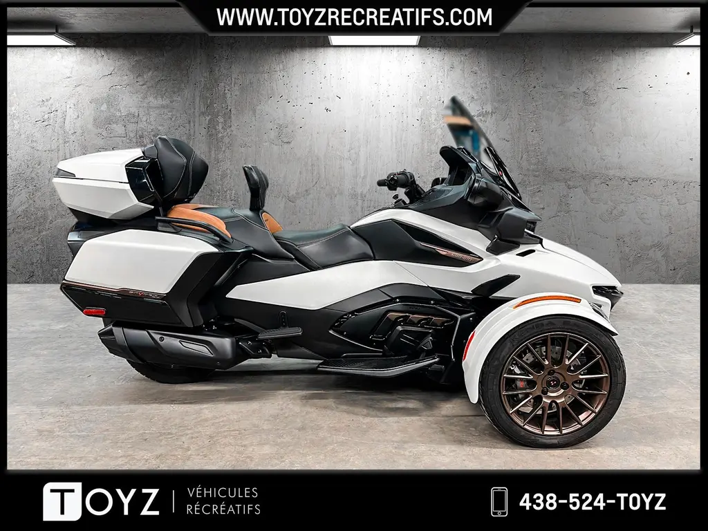 Can-Am SPYDER RT SEA-TO-SKY SE6 2024 - TRÈS BAS MILLAGE