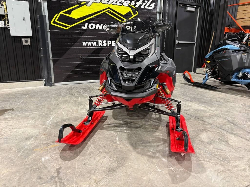 Lynx Brutal Re 20'' 900 Ace Turbo R Powdermax 2.35'' E.s. W/ 10.25'' Touchscreen 2026 alt