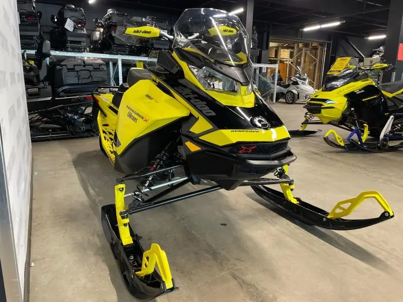 2021 Ski-Doo Renegade X 850