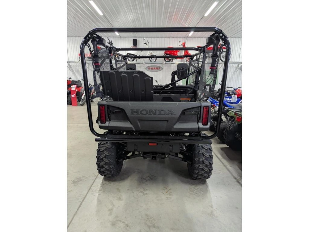 2025 Honda Pioneer 1000-5p Deluxe alt