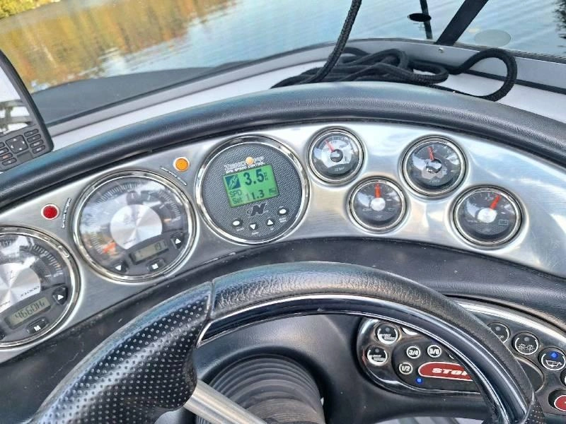 Correct Craft Air Nautique 220 Team Edition 2009 alt