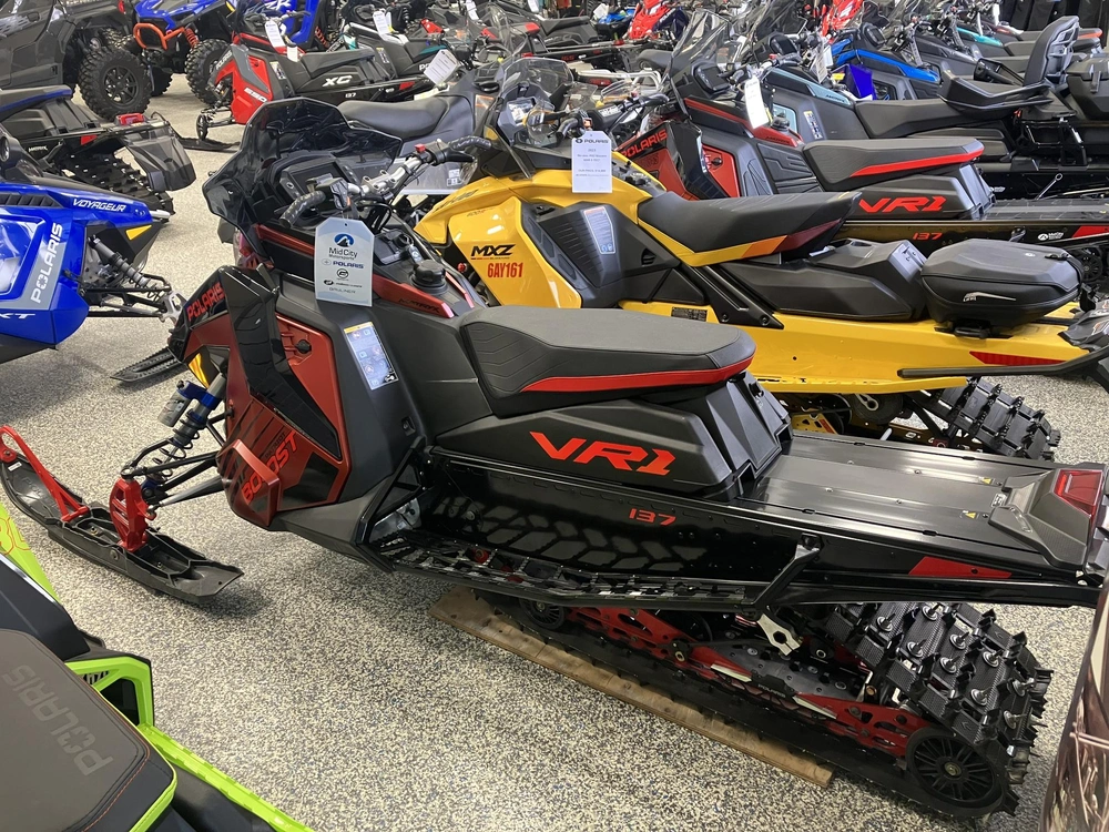 2025 Polaris Patriot Boost Indy Vr1 137 alt