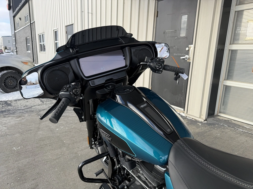 2026 Harley-davidson Street Glide alt