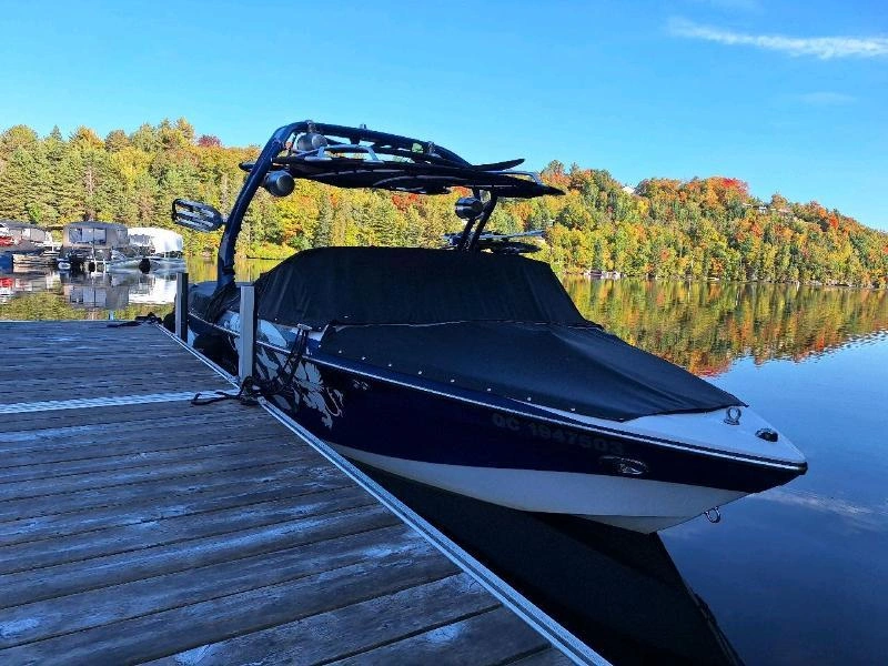 Correct Craft Air Nautique 220 Team Edition 2009 alt