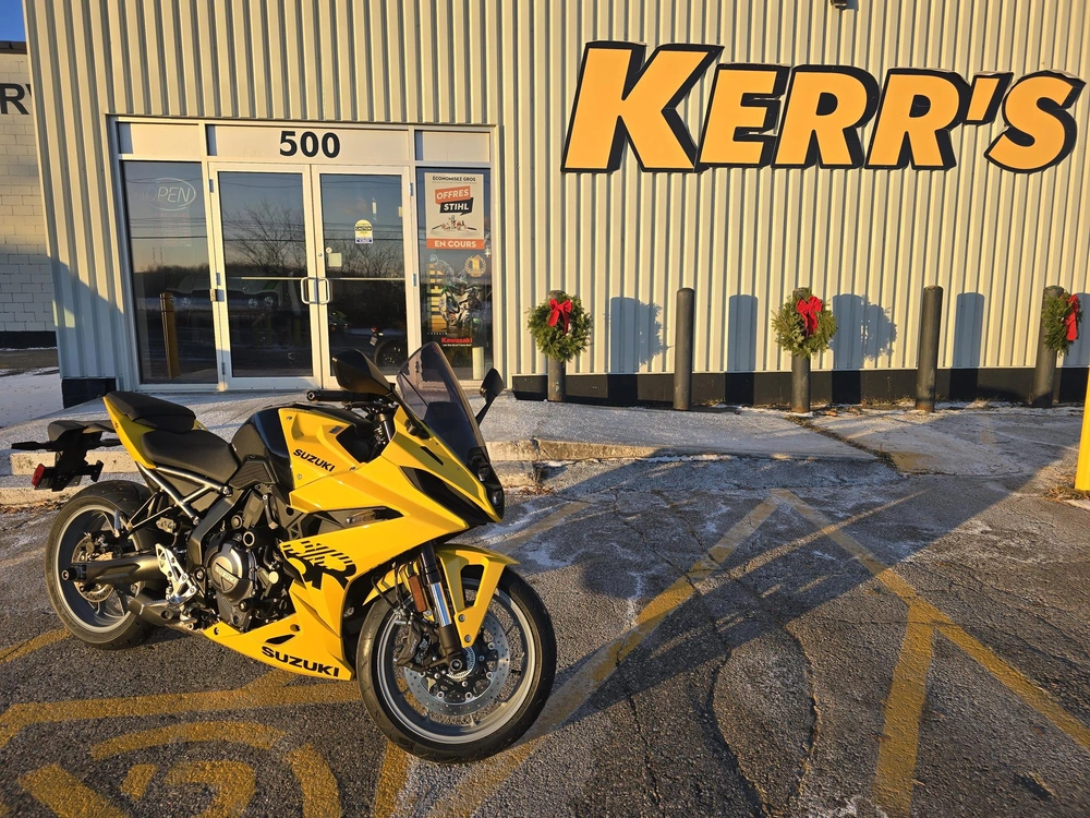 2025 Suzuki Gsx-8r alt