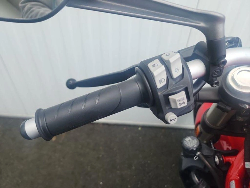 2019 Ducati Monster 821 Stealth alt