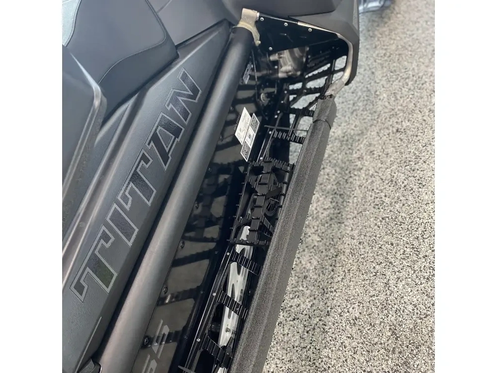 2025 Polaris 650 Titan Adventure 155 1.5 Es alt