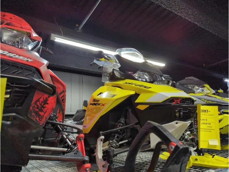 2017 Ski-Doo MXZ X 850 E-TEC ES AJU RIPSAW