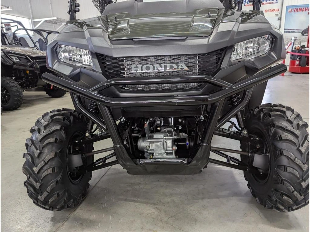 2025 Honda Pioneer 700 alt