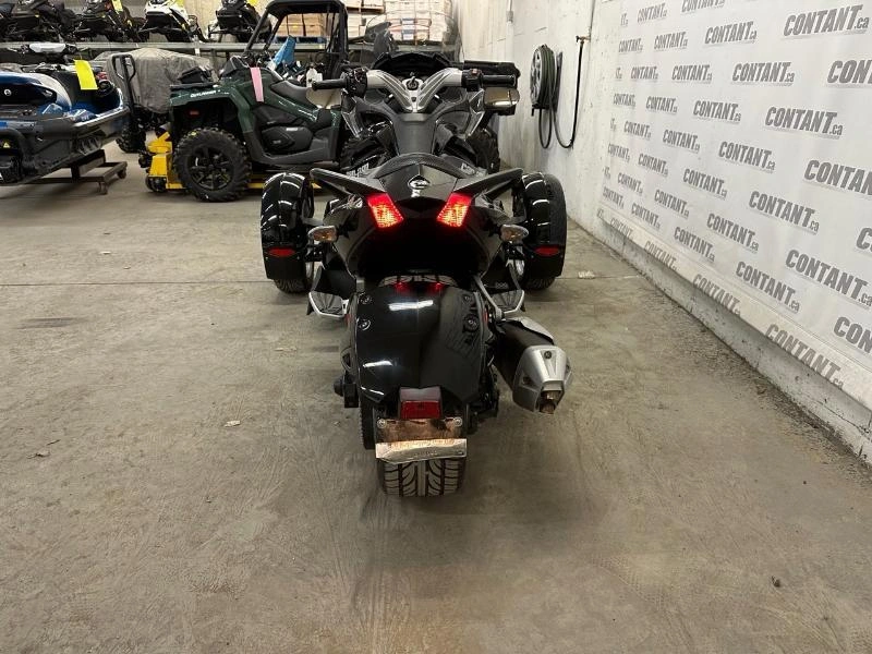 2013 Can-am Spyder St (se5) alt