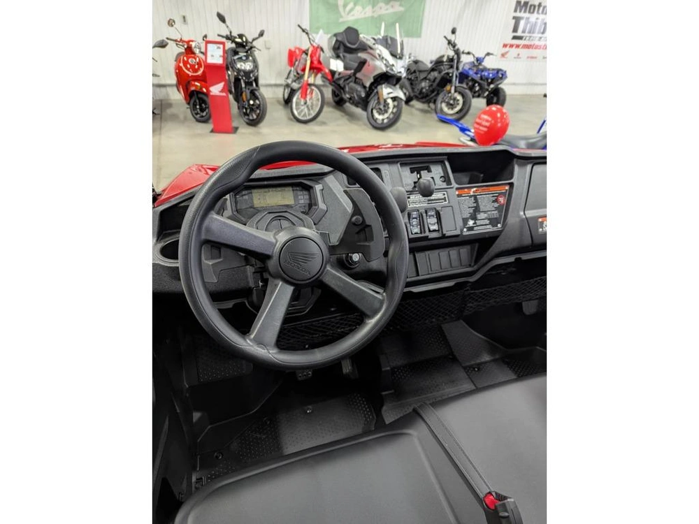 2025 Honda Pioneer 1000-5p Deluxe alt