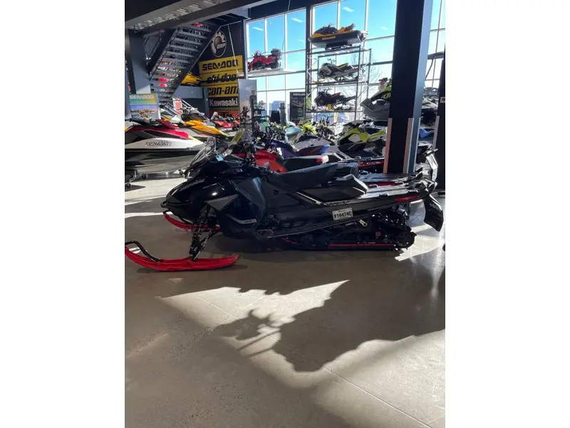 2019 Ski-Doo Renegade X E IC 850 E-TEC