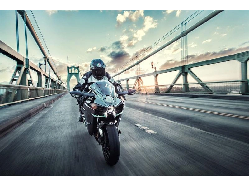 Kawasaki Ninja H2 2026 alt