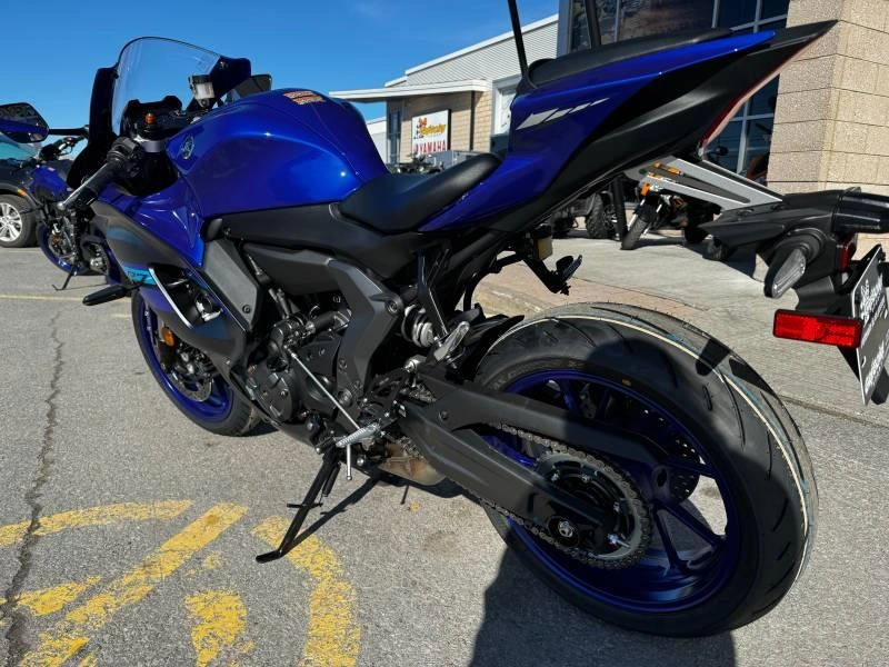 Yamaha Yzf-r7 2025 alt