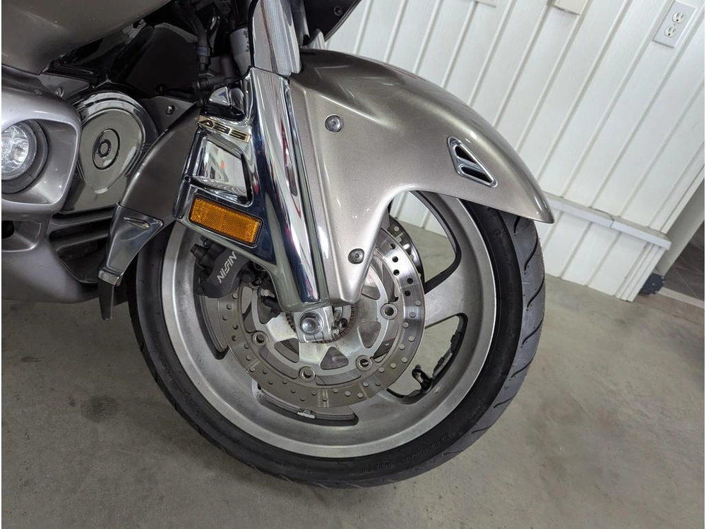 2004 Honda Gold Wing alt