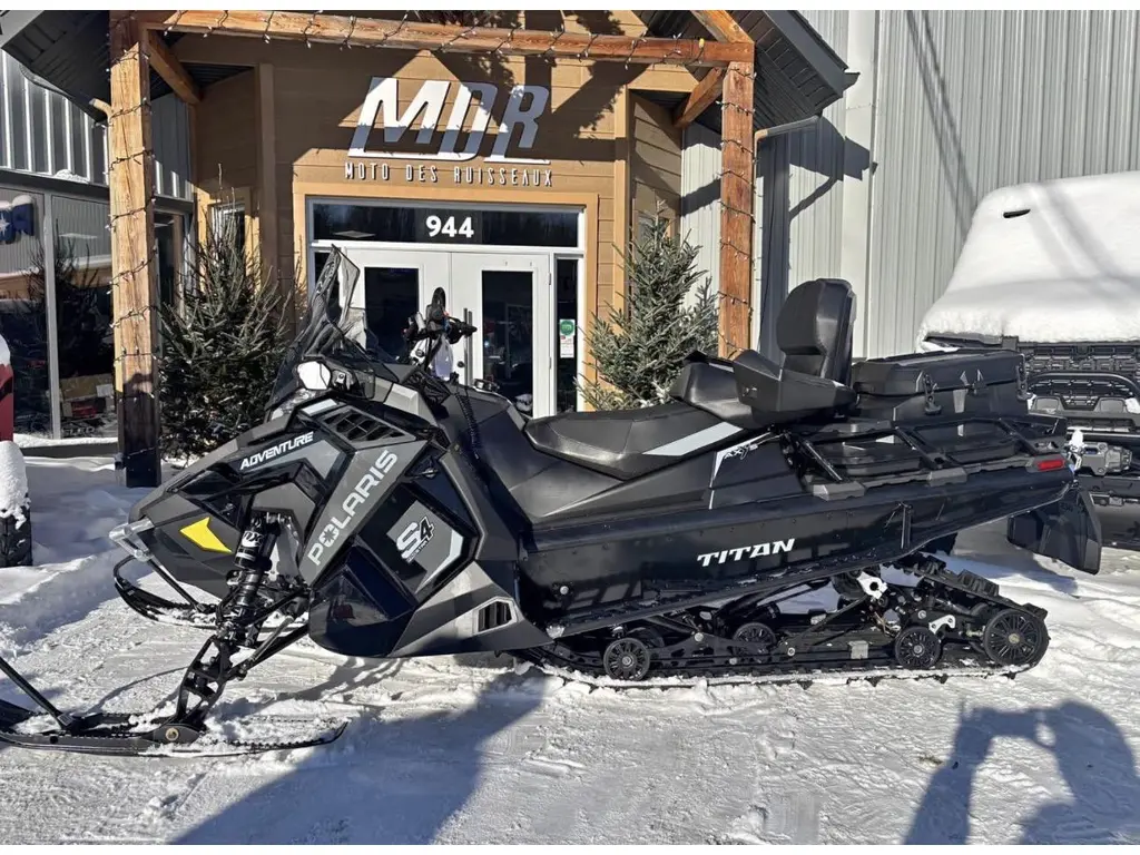 Polaris Titan S4 adventure  2025