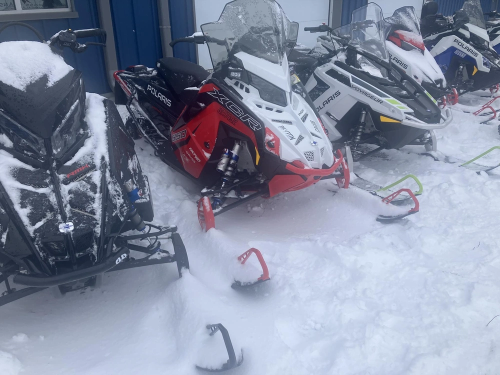 2023 Polaris 850 Indy Xcr 136 alt