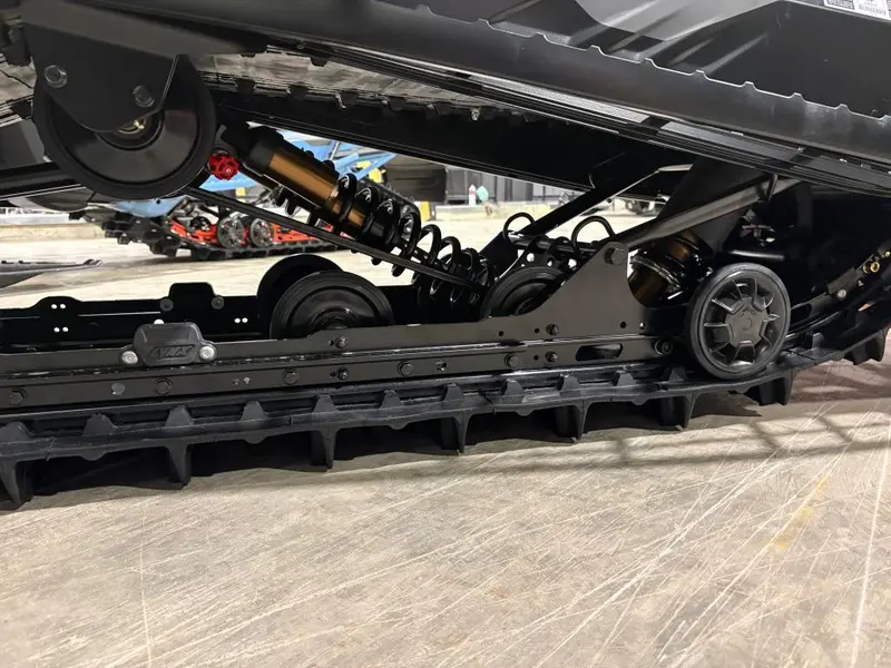 2026 LYNX BRUTAL RE