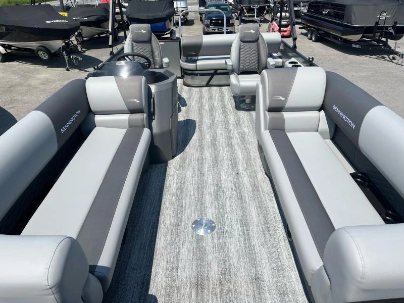 Bennington Marine S23 Swingback 3t Xpress 2025 alt