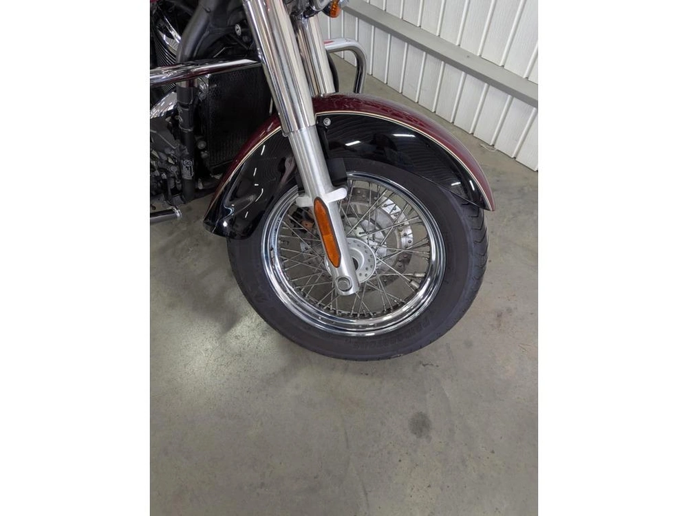 2010 Kawasaki Vulcan 900 Classic alt