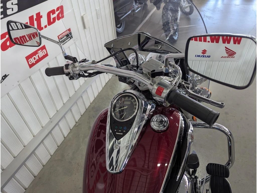 2010 Kawasaki Vulcan 900 Classic alt