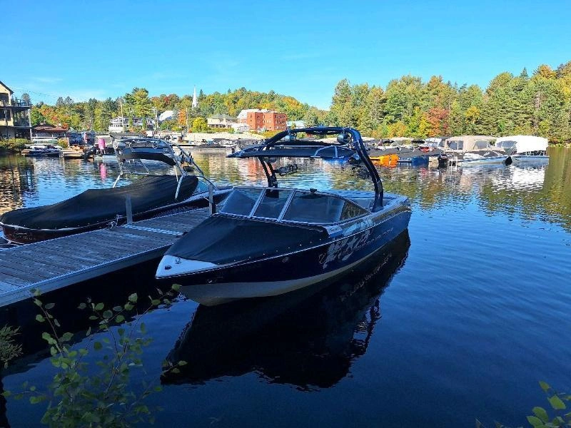 Correct Craft Air Nautique 220 Team Edition 2009 alt