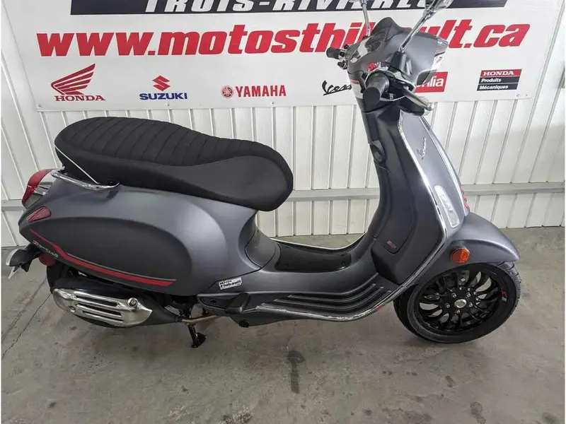 2023 Vespa Sprint 50 thumbnail 5