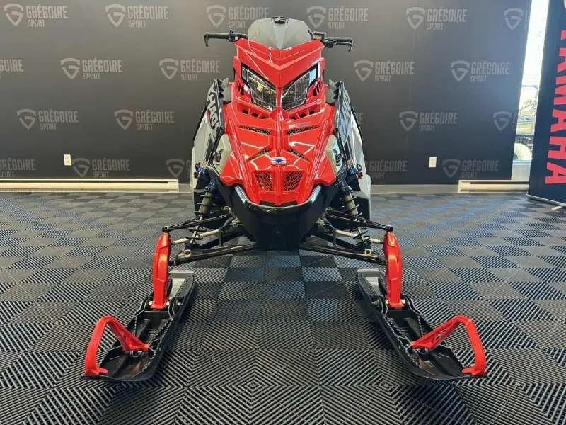 2025 Polaris 850 RMK KHAOS 165