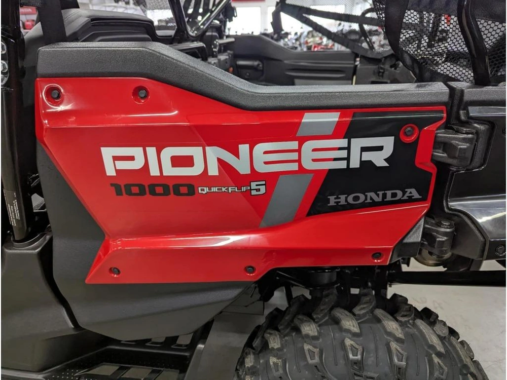 2025 Honda Pioneer 1000-5p Deluxe alt