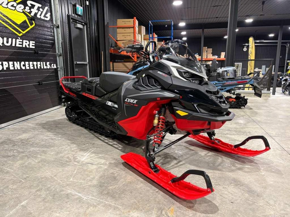 Lynx Brutal Re 20'' 900 Ace Turbo R Powdermax 2.35'' E.s. W/ 10.25'' Touchscreen 2026 alt