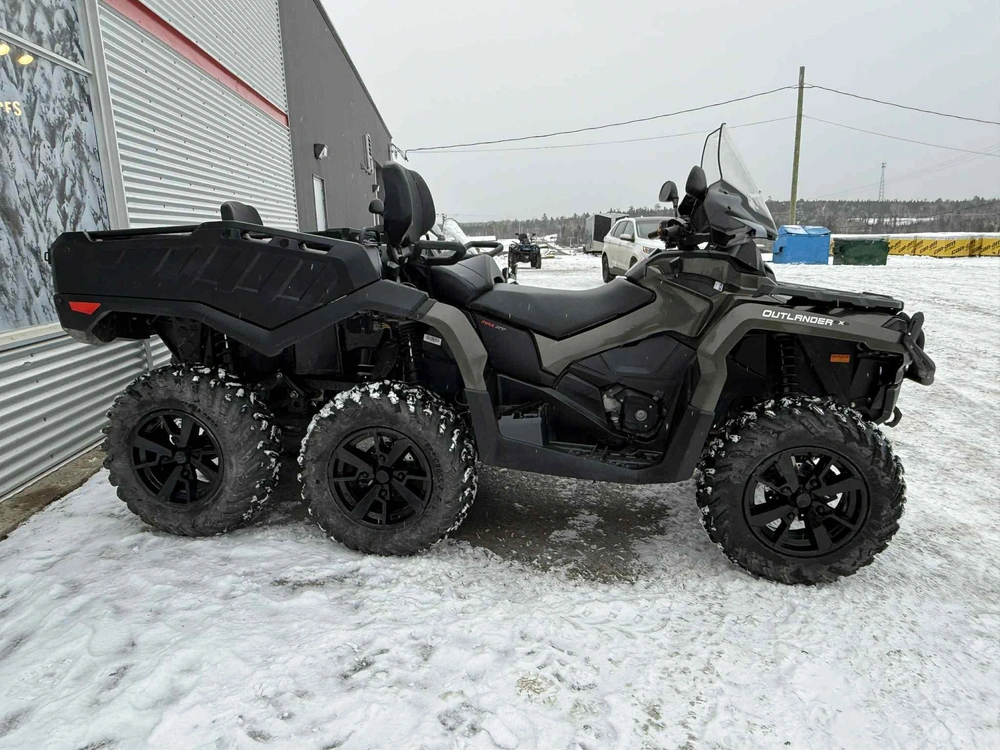 Can-am Outlander Max 6x6 1000r 2023 alt