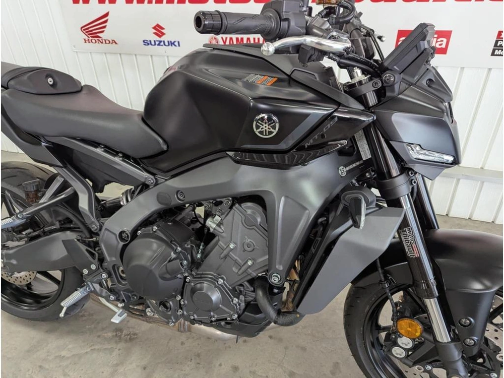2025 Yamaha Mt-09 alt