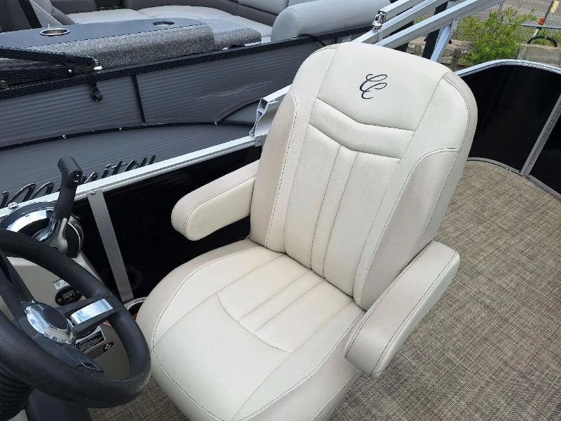 2018 Cypress Cay Seabreeze 212 3 Quilles 115hp alt