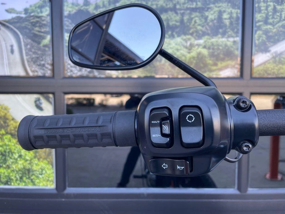 2025 Harley-davidson Fxbb - Street Bob® alt