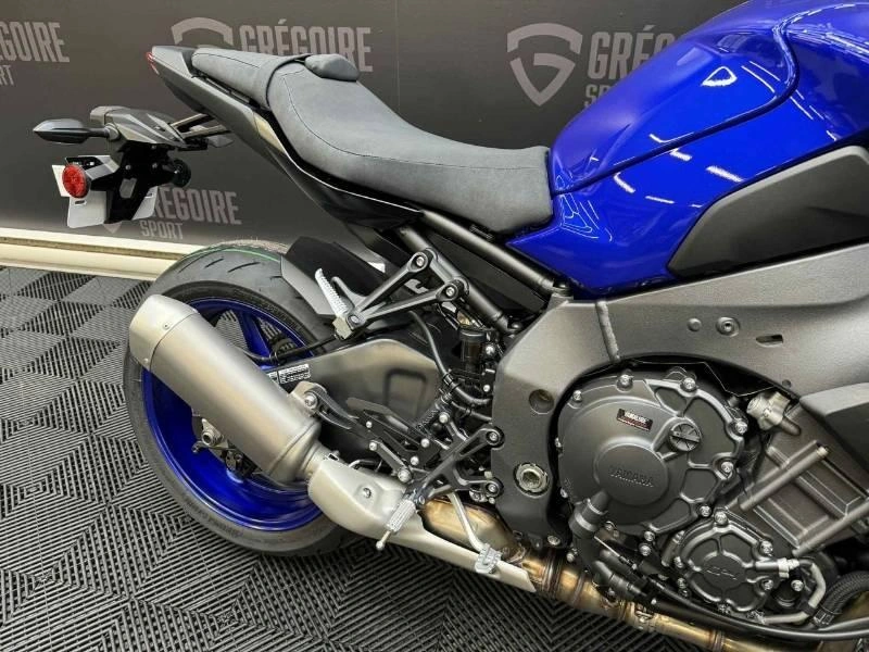 Yamaha Mt-10 2025 alt