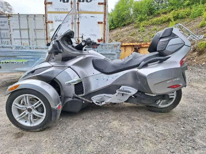 2011 Can-am Spyder Rt alt