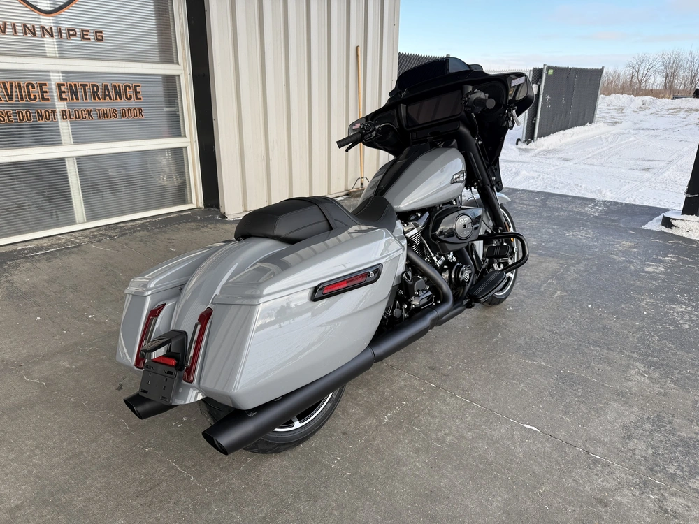 2026 Harley-davidson Street Glide alt