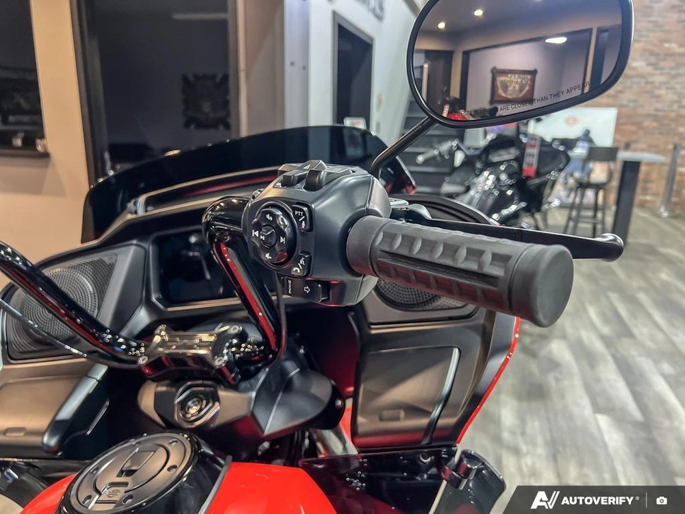 2026 Harley-davidson Road Glide alt