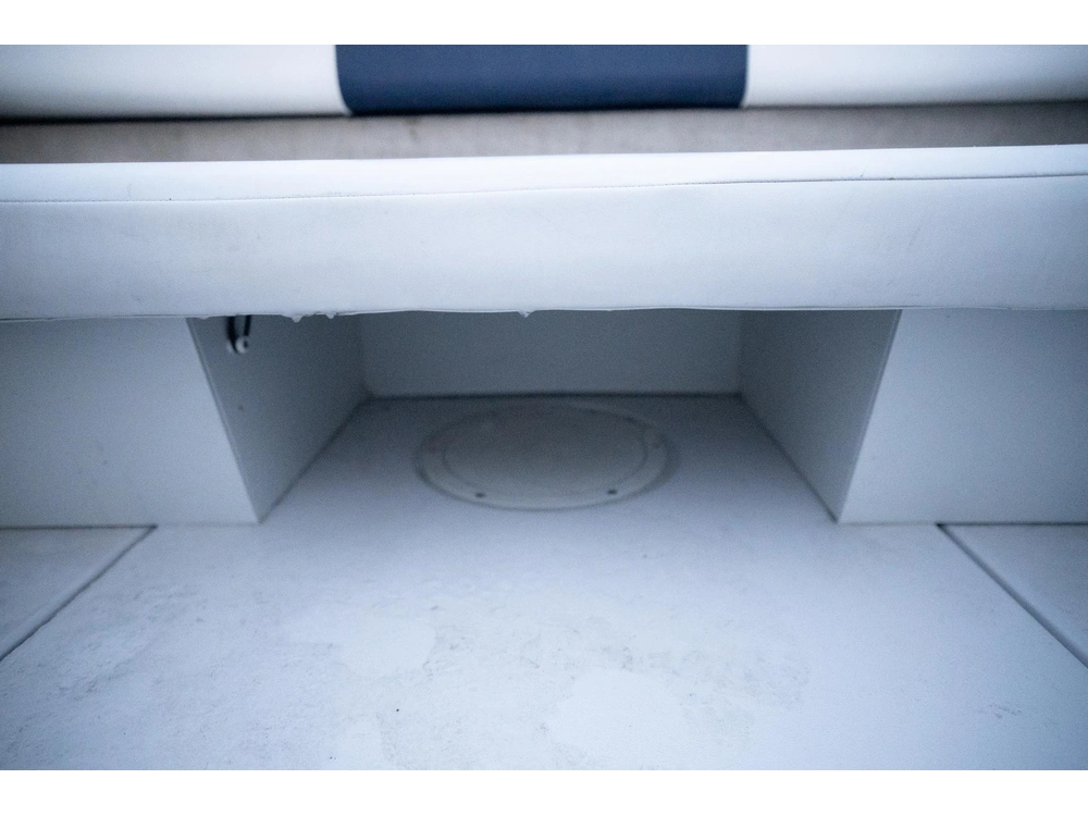 2011 Four Winns 180le alt