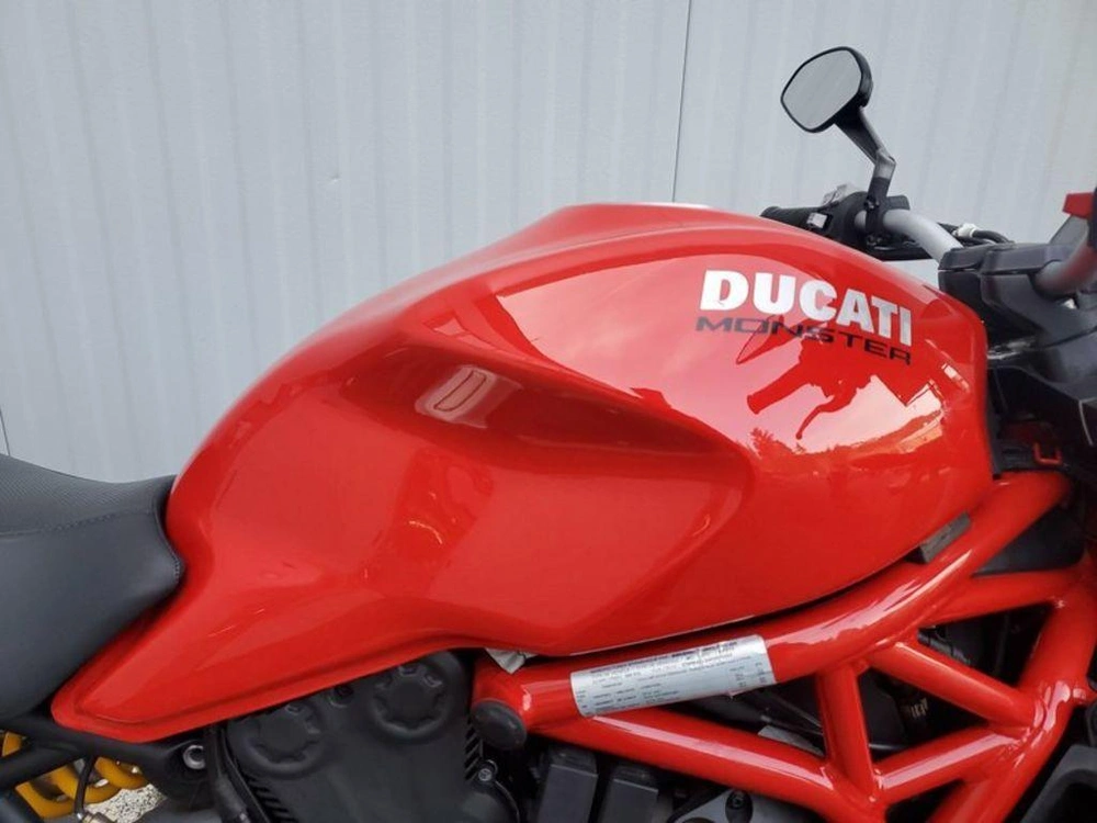 2019 Ducati Monster 821 Stealth alt