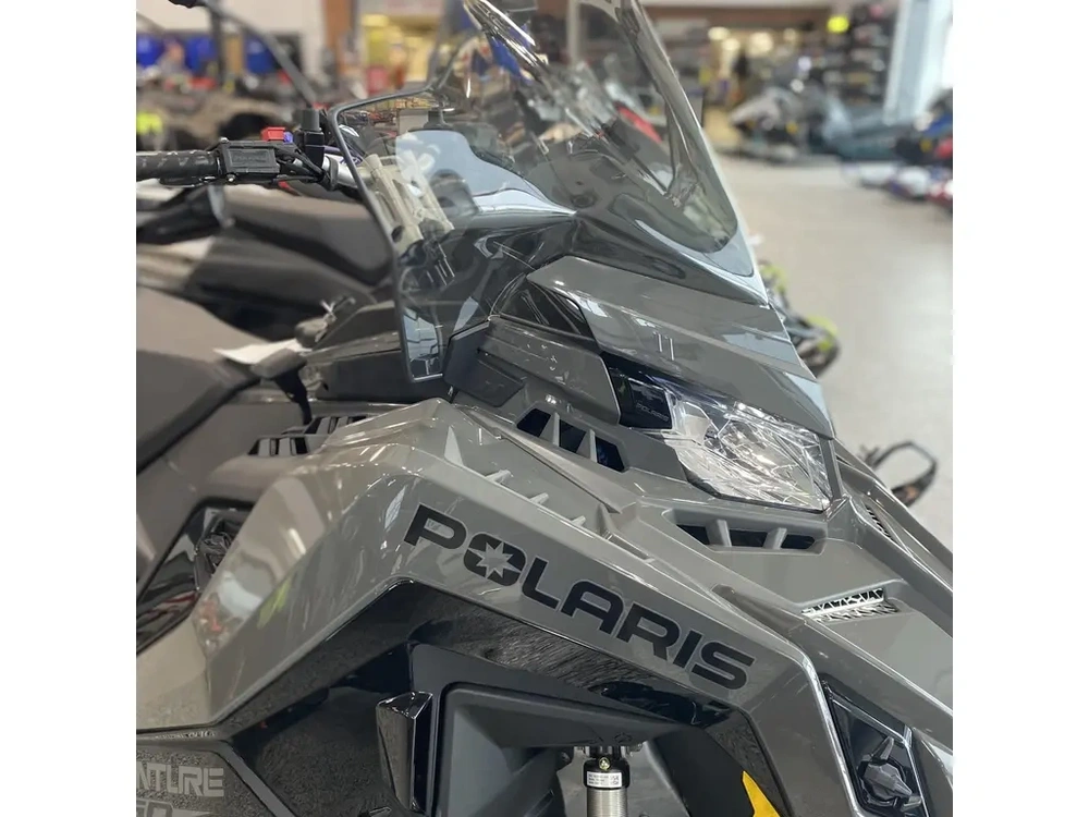 2025 Polaris 650 Titan Adventure 155 1.5 Es alt