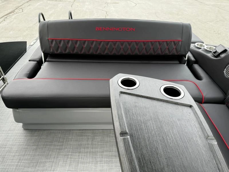 Bennington Marine Rx23 Sport Swingback 3t Eps 2024 alt