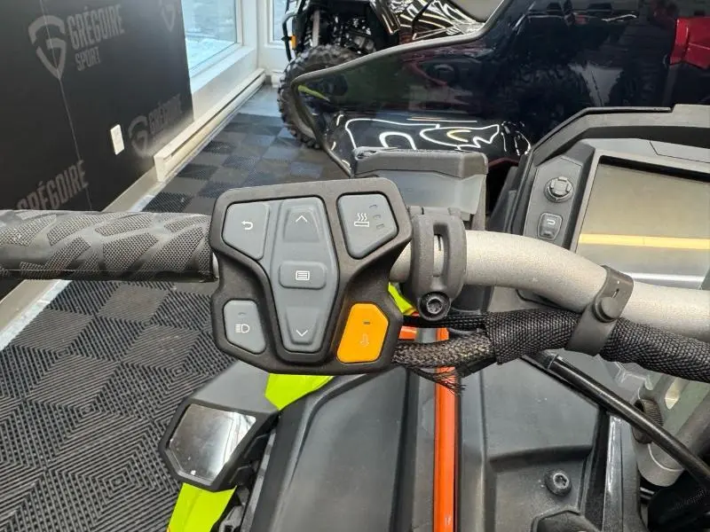 2023 Polaris BOOST SWITCHBACK ASSAULT 146