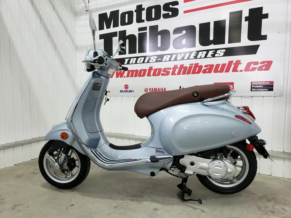Vespa Primavera 50 2023 alt